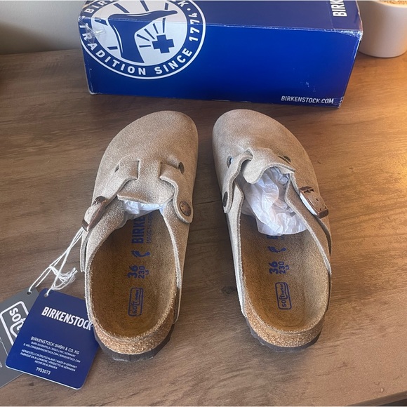 Birkenstock Boston | Taupe | Size 36 - Narrow - Picture 11 of 16